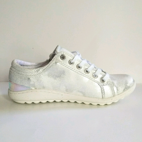 ๐ฆ KangaROOS - Picture 6 of 7